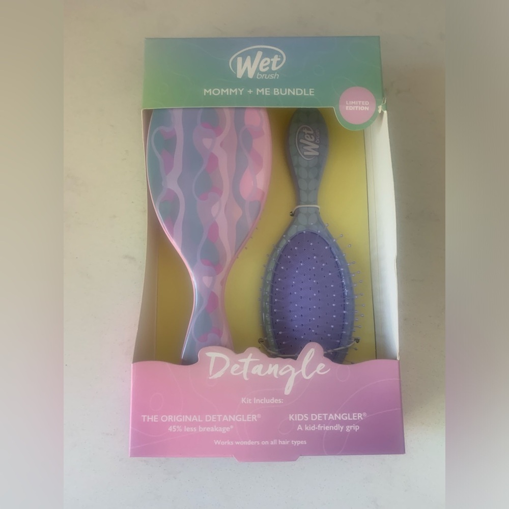 Wet brush